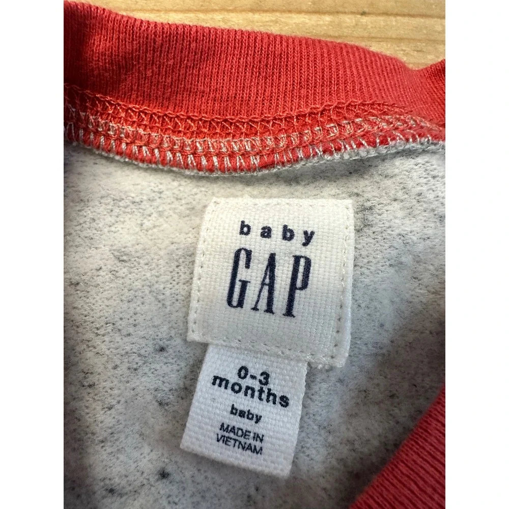 Baby GAP Super‎ Star Gray One-Piece Jumpsuit Romper Infant 0-3 Months